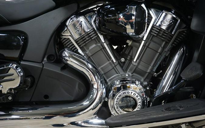 2022 Indian Pursuit Limited With Premium Package Black Metalli