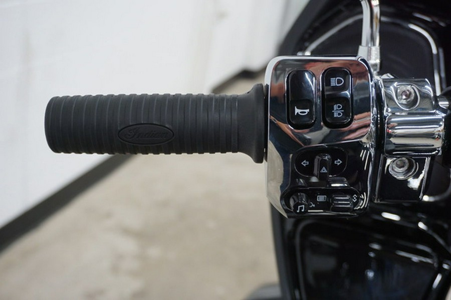 2022 Indian Pursuit Limited With Premium Package Black Metalli