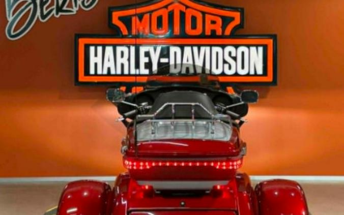 2019 Harley-Davidson® FLHTCUTG - Tri Glide® Ultra