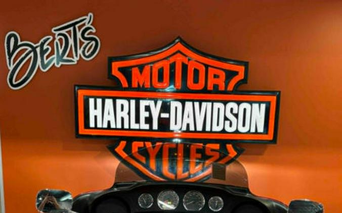 2019 Harley-Davidson® FLHTCUTG - Tri Glide® Ultra