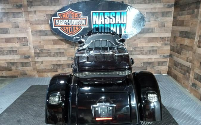 2022 Harley-Davidson Trike CVO™ Tri Glide®
