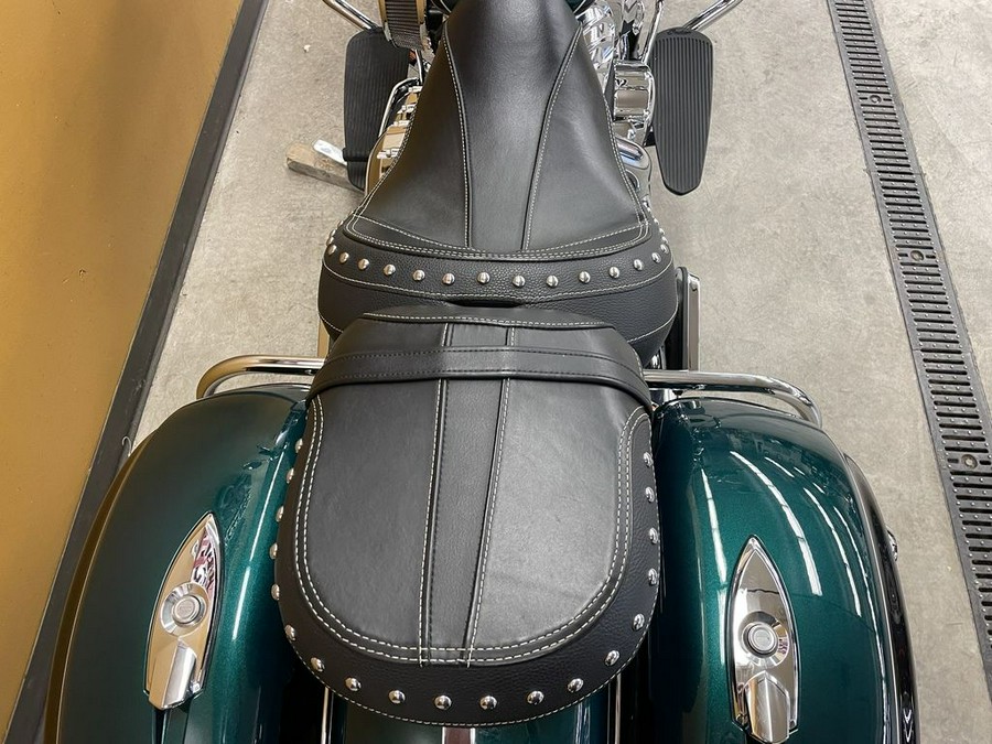 2019 Indian Motorcycle® Springfield® Metallic Jade / Thunder Black