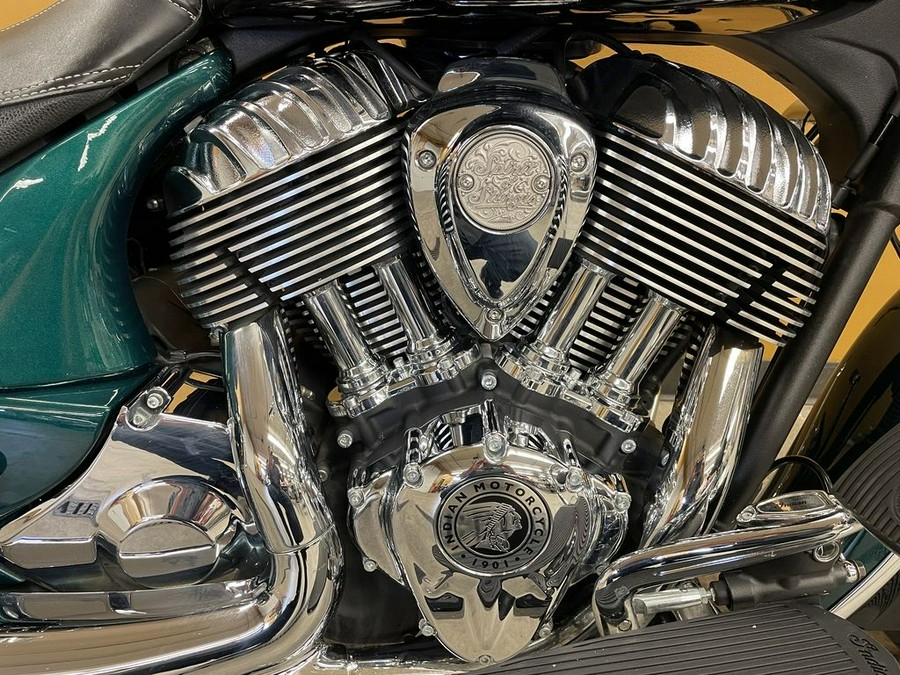 2019 Indian Motorcycle® Springfield® Metallic Jade / Thunder Black