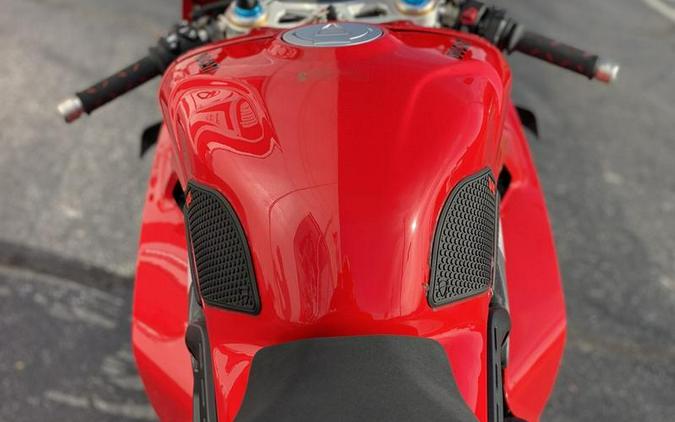 2022 Ducati Panigale V4 S Ducati Red