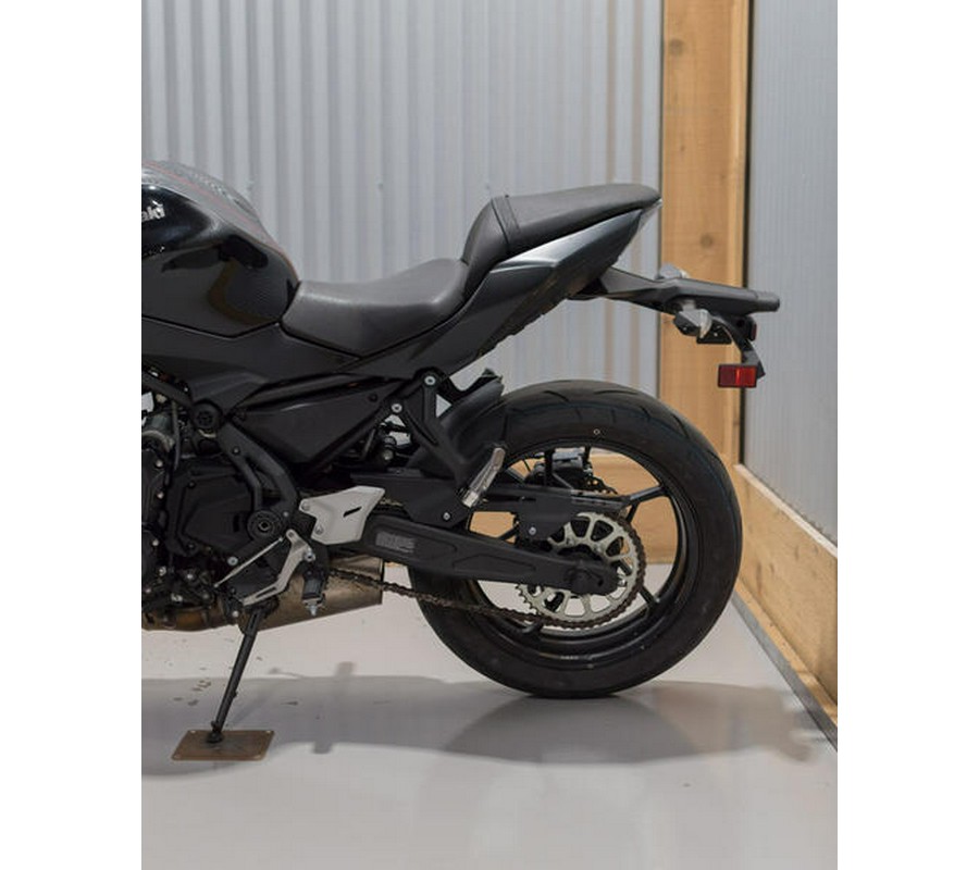 2020 Kawasaki Z650 Metallic Black/Metallic Flat Spark Black