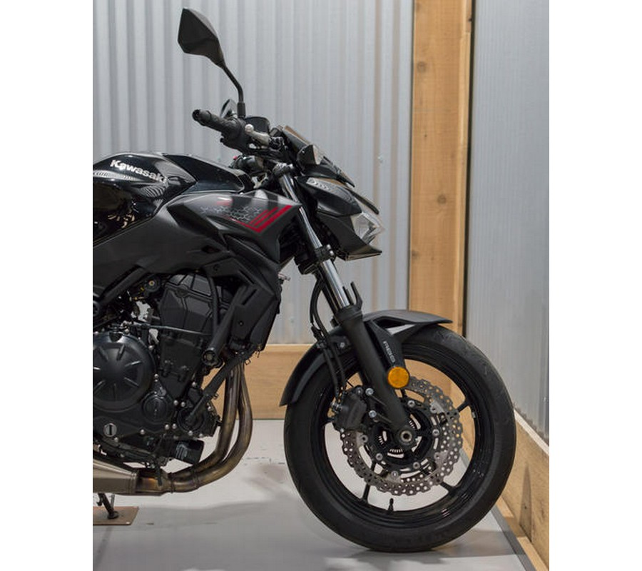 2020 Kawasaki Z650 Metallic Black/Metallic Flat Spark Black