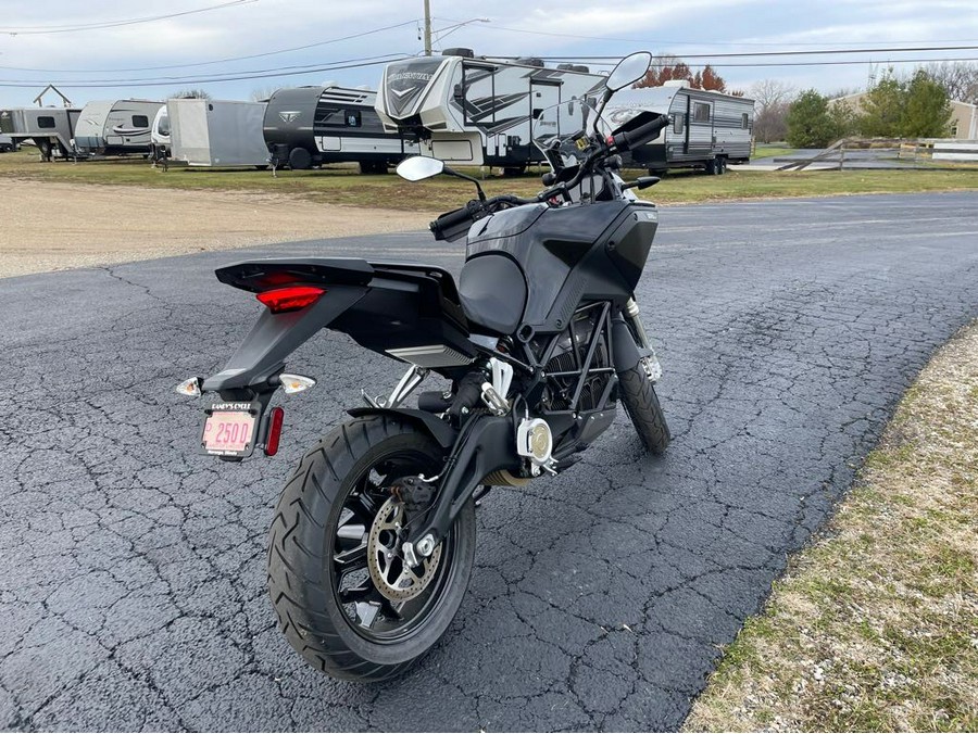 2024 Zero™ Motorcycles DS
