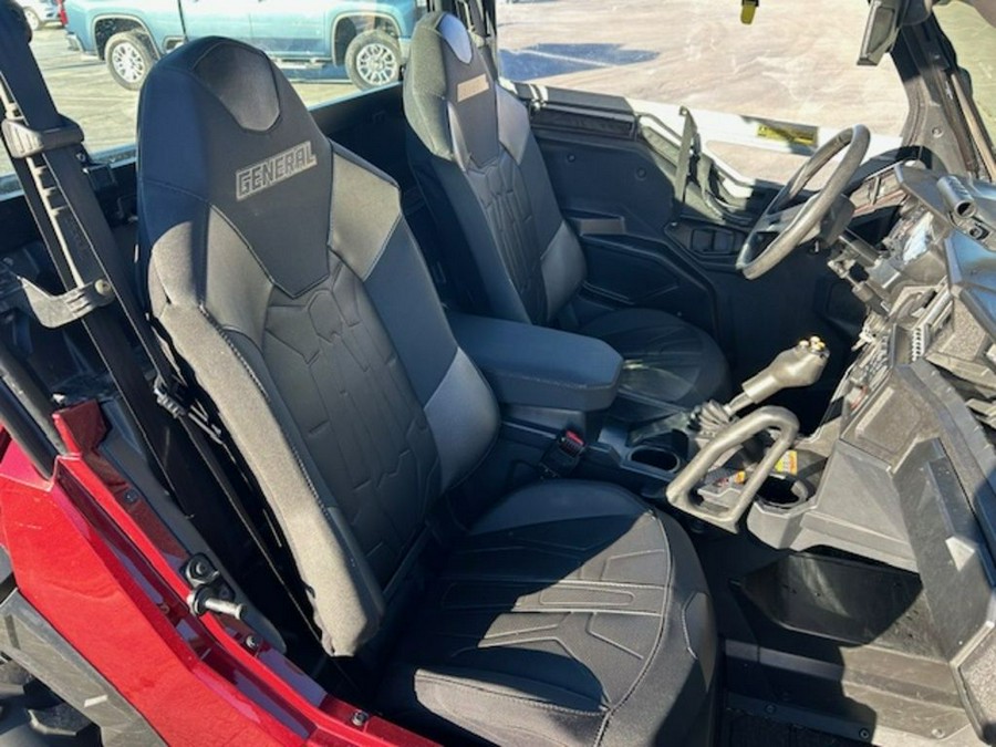 2021 Polaris® General 1000 Deluxe Ride Command