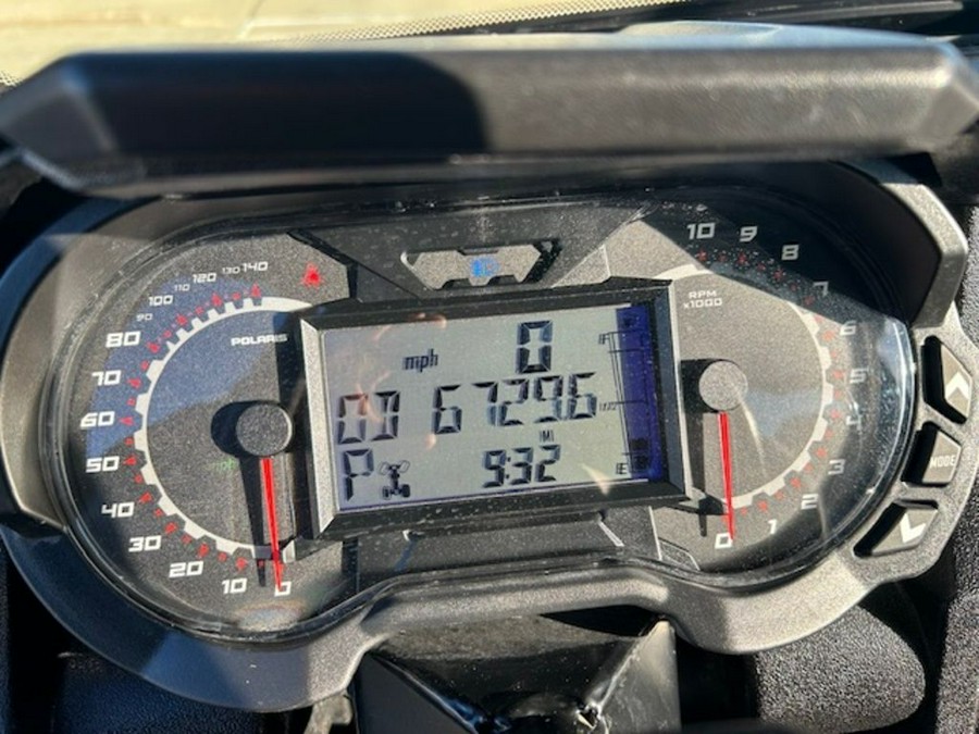 2021 Polaris® General 1000 Deluxe Ride Command