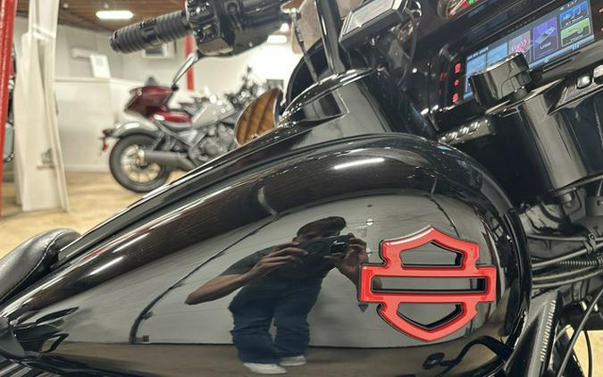 2018 Harley-Davidson FLHXS - Street Glide Special