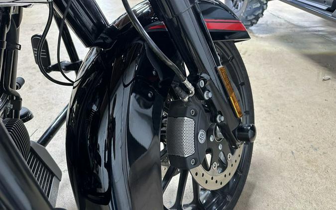 2018 Harley-Davidson FLHXS - Street Glide Special