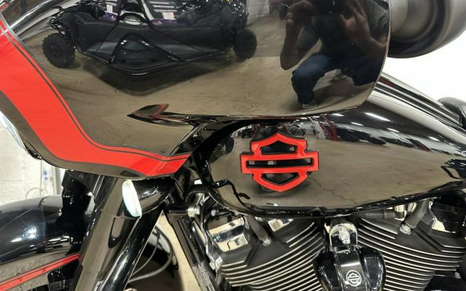 2018 Harley-Davidson FLHXS - Street Glide Special