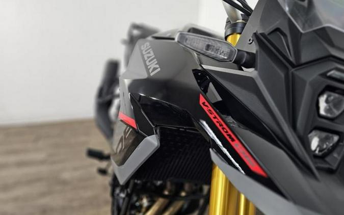 2025 Suzuki V-STROM 800DE