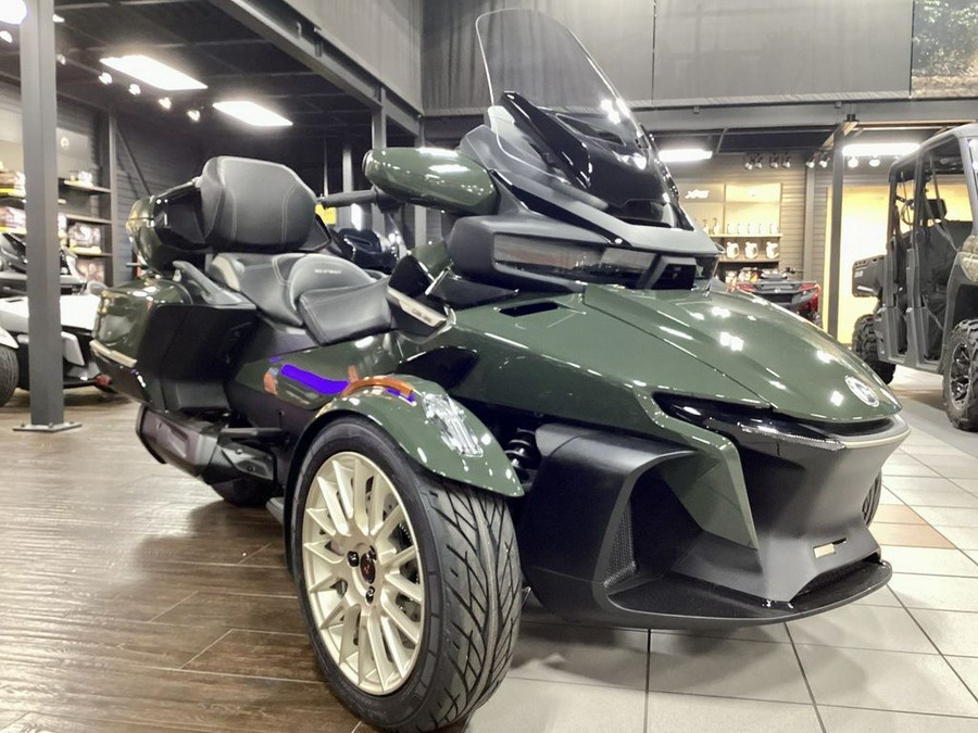 2023 Can-Am™ Spyder RT Sea-To-Sky