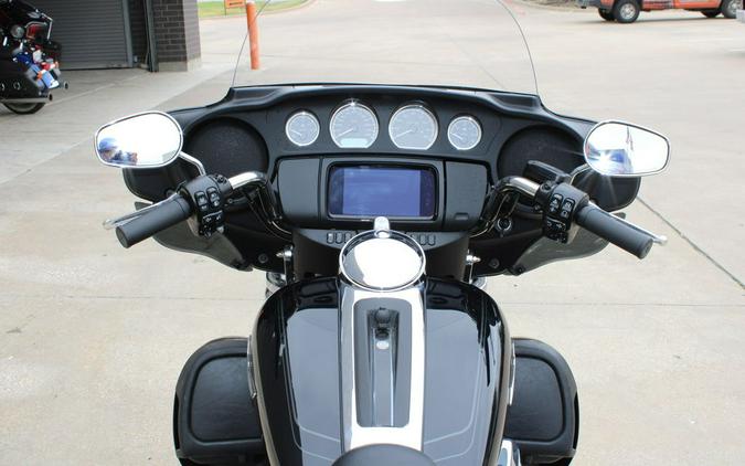 2023 Harley-Davidson® FLHTCUTG - Tri Glide® Ultra