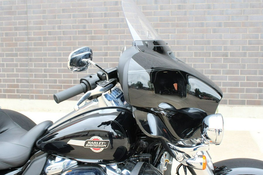 2023 Harley-Davidson® FLHTCUTG - Tri Glide® Ultra