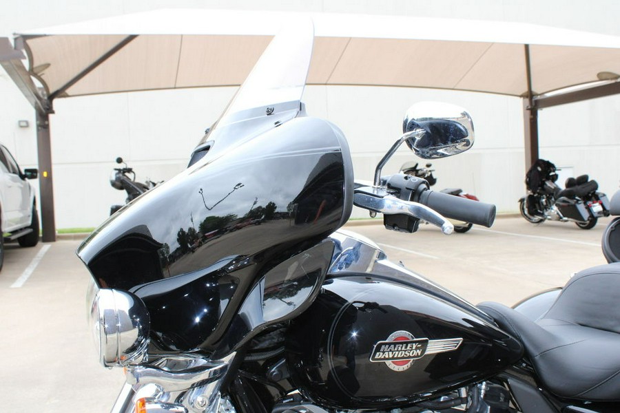 2023 Harley-Davidson® FLHTCUTG - Tri Glide® Ultra