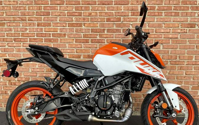 New 2024 KTM 250 Duke