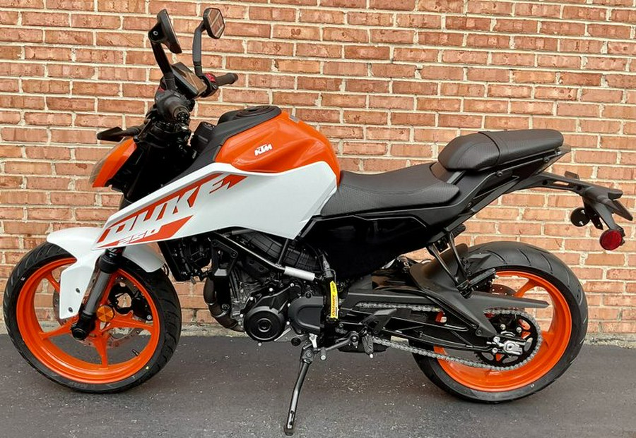 New 2024 KTM 250 Duke