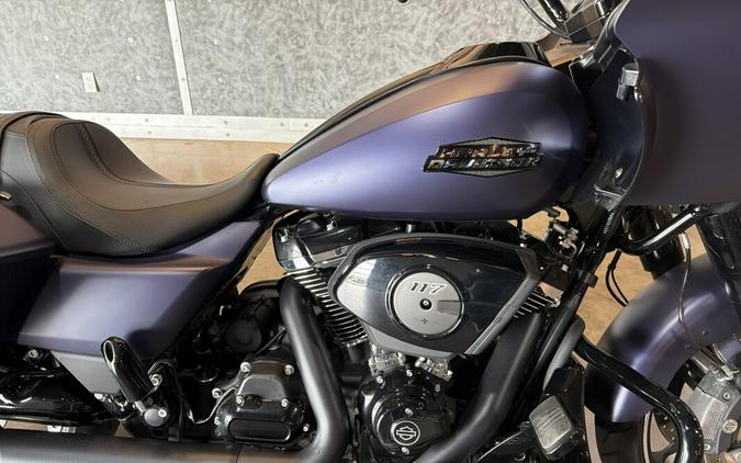 FLTRX 2025 Road Glide™