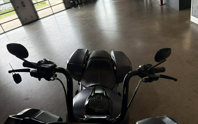 FLTRX 2025 Road Glide™