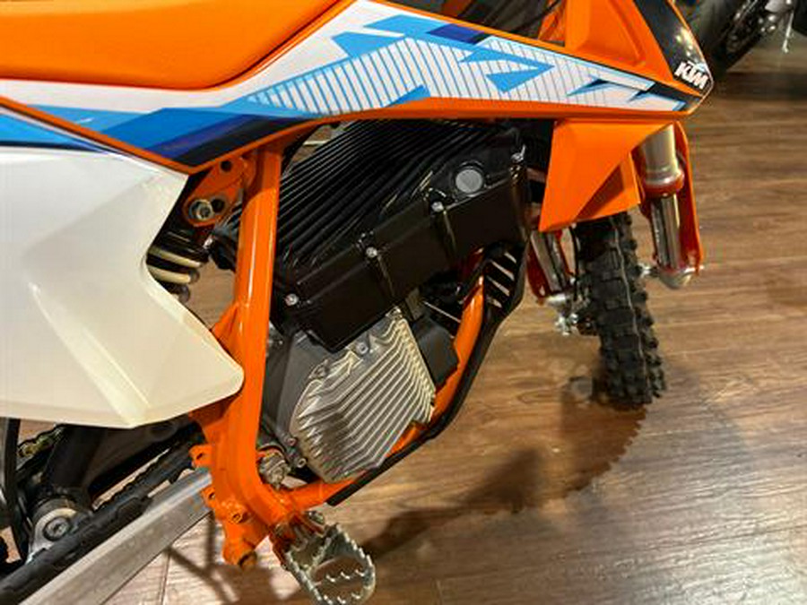 2024 KTM SX-E 3