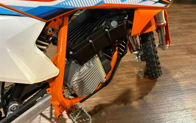 2024 KTM SX-E 3