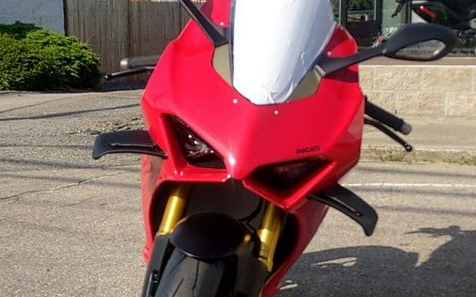 2024 Ducati Panigale V4 S Red