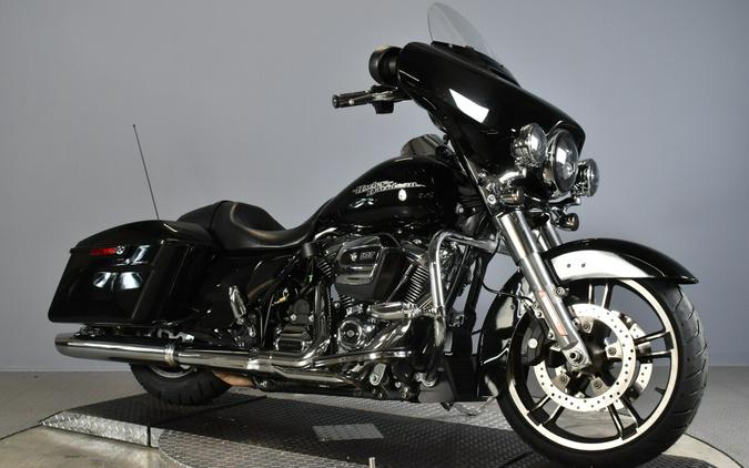 2017 Harley-Davidson Street Glide Special