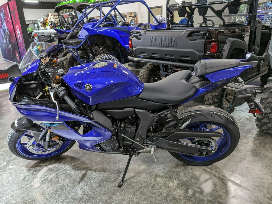2025 Yamaha YZF-R7