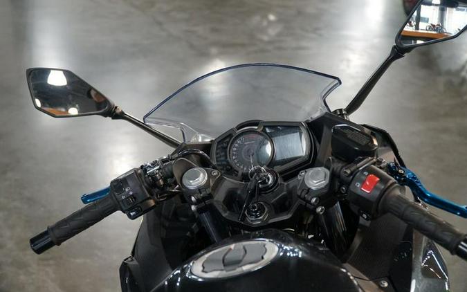 2023 Kawasaki Ninja® 400 Metallic Magnetic Dark Gray/Twilight Blue