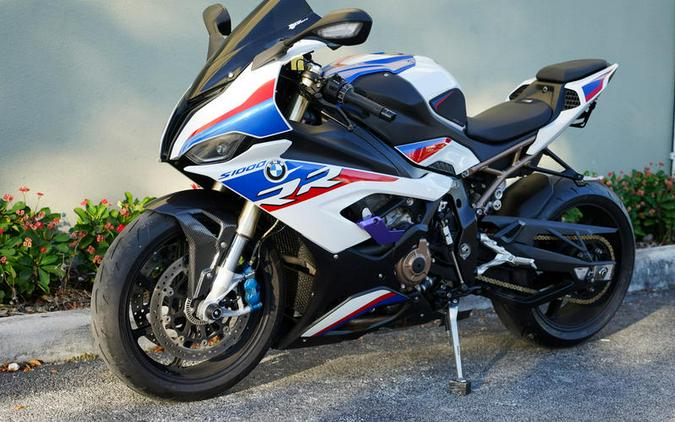 2022 BMW S 1000 RR Light White / Racing Blue / Racing Red