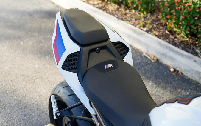 2022 BMW S 1000 RR Light White / Racing Blue / Racing Red