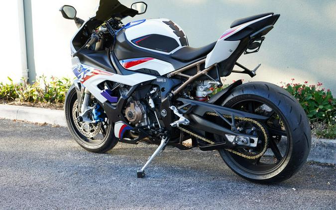 2022 BMW S 1000 RR Light White / Racing Blue / Racing Red
