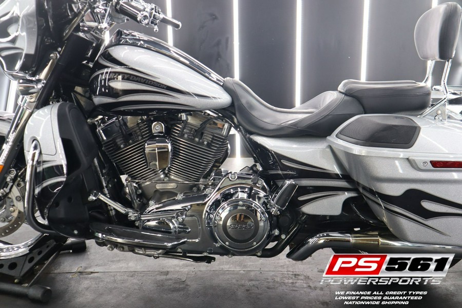 2015 Harley-Davidson CVO™ Street Glide®