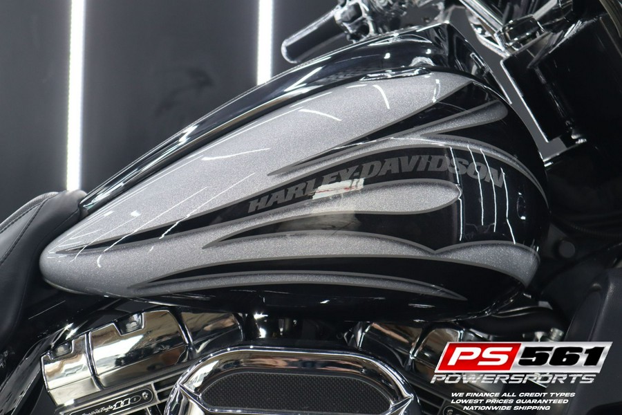 2015 Harley-Davidson CVO™ Street Glide®