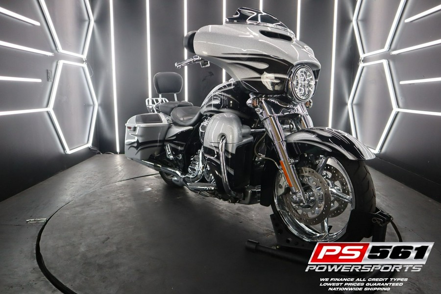2015 Harley-Davidson CVO™ Street Glide®