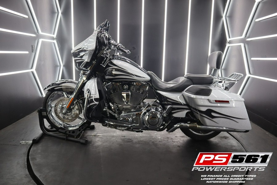 2015 Harley-Davidson CVO™ Street Glide®