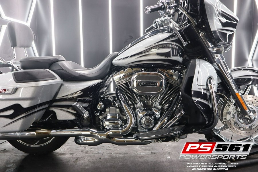 2015 Harley-Davidson CVO™ Street Glide®