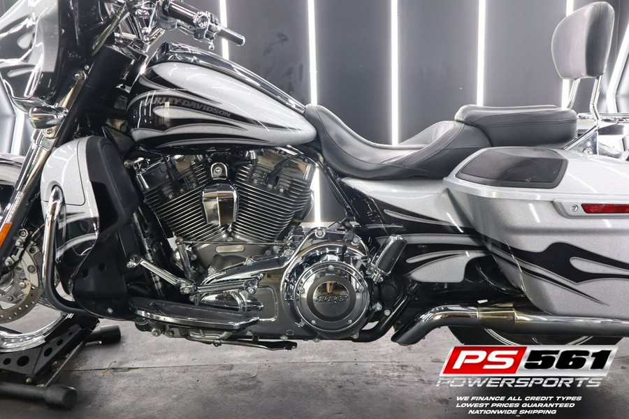 2015 Harley-Davidson CVO™ Street Glide®