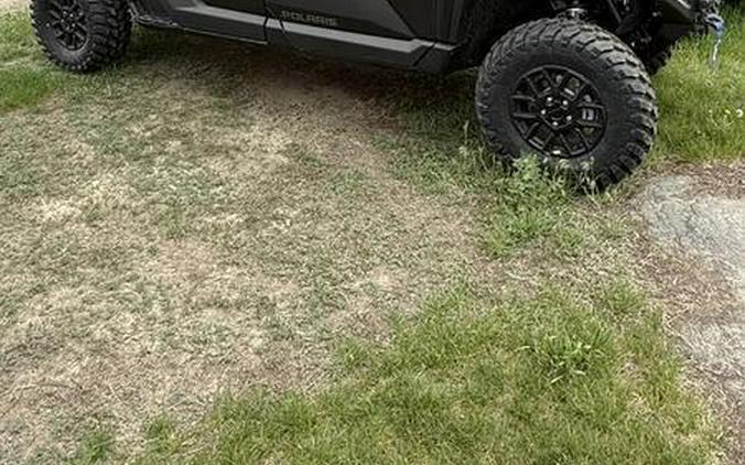 2026 Polaris RANGER CREW XD 1500 NorthStar Ultimate - Super Graphite Smoke