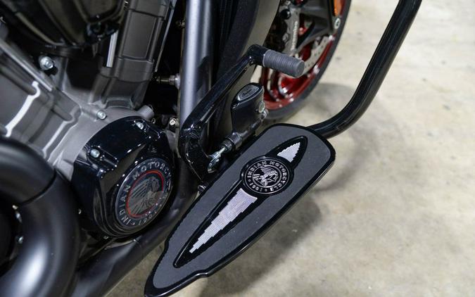 2024 Indian Motorcycle Challenger® Elite