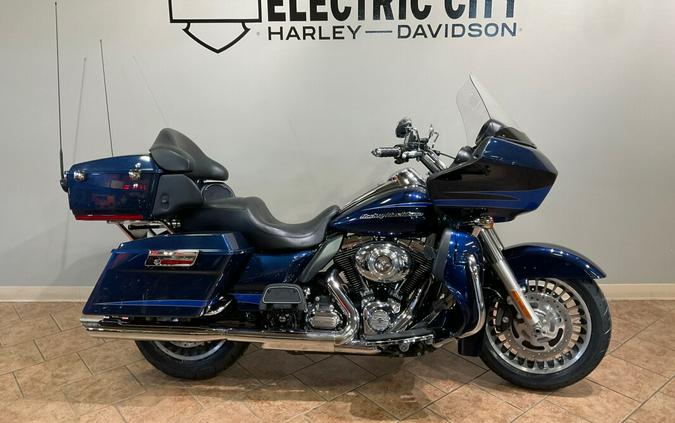 2013 Harley-Davidson Road Glide Ultra Big Blue Pearl FLTRU