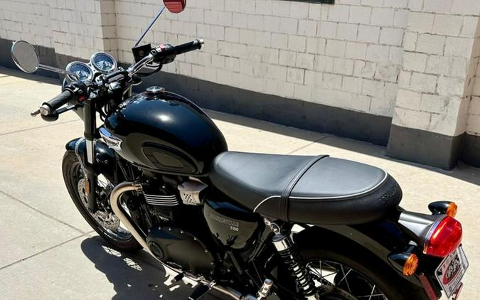 2022 Triumph Bonneville T100 Jet Black