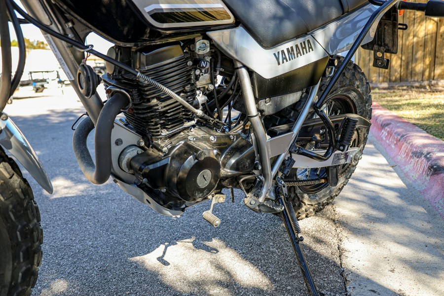 2022 YAMAHA TW200
