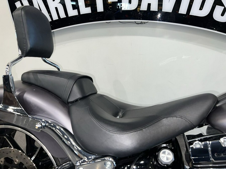 2016 Harley-Davidson Breakout