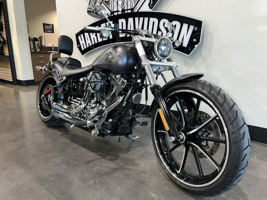 2016 Harley-Davidson Breakout