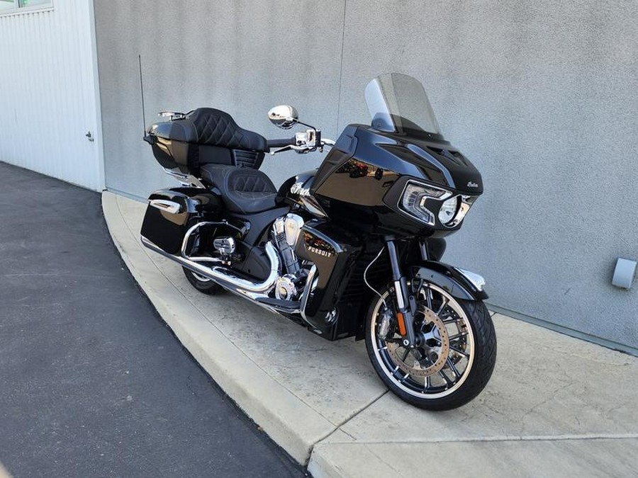 2023 Indian Motorcycle® Pursuit Limited with Premium Package Black Metallic