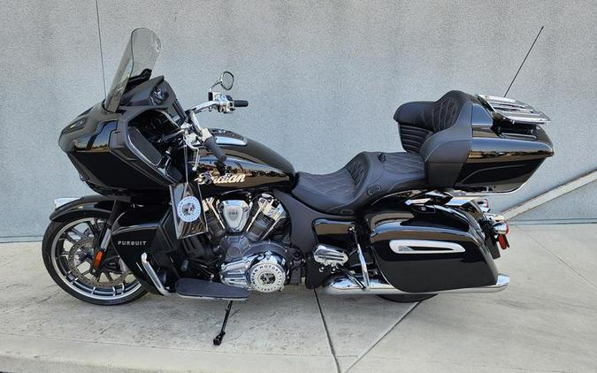 2023 Indian Motorcycle® Pursuit Limited with Premium Package Black Metallic