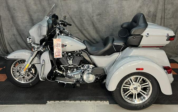 FLHTCUTG 2024 Tri Glide Ultra